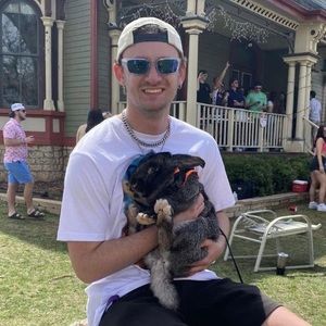 Meet your Posher, Quinn